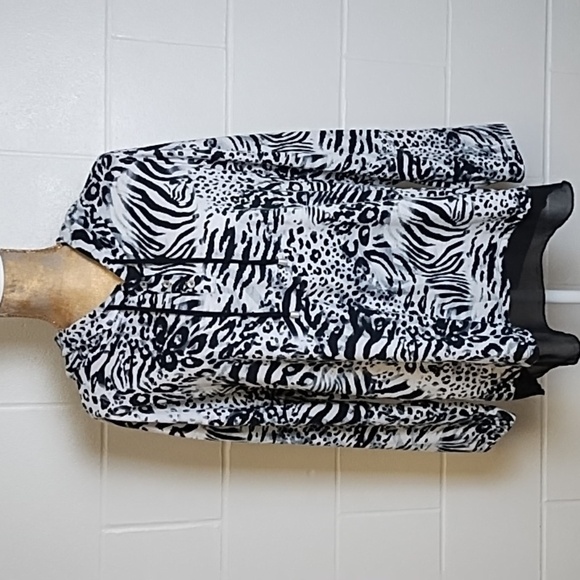 Simply Noelle Tee Shirt Knit Animal Print Hoodie Sheer Detail Trim 12/14 Lg/XL - Picture 1 of 12